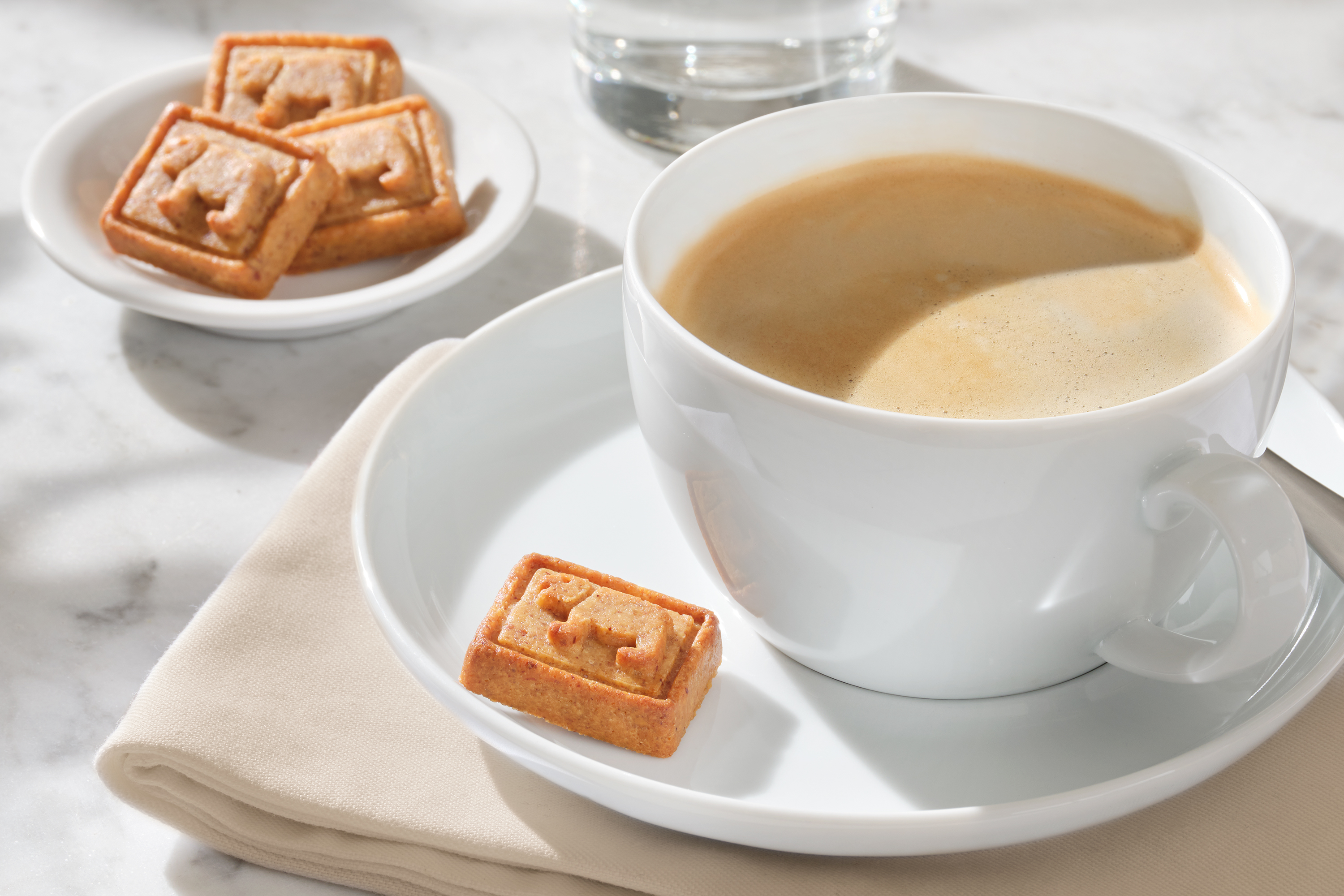 Kaffeebeilage Haselnusslebkuchen Leckerli in Karton Bär